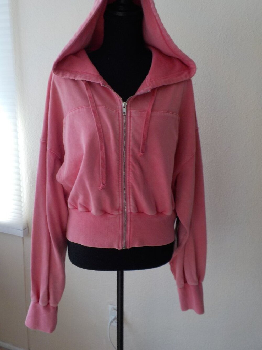 Kimberly Sweatshirt - Large - NWT Pink Full Zip Hooded Cropped Distressed (2587)